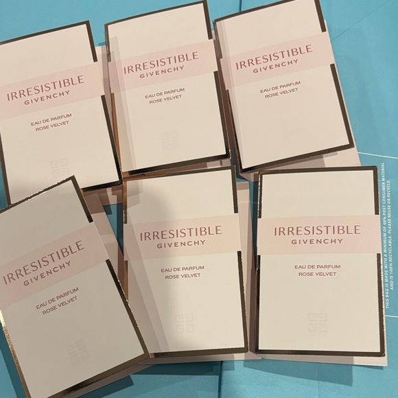 Givenchy Other - Givenchy Irresistible Rose Velvet Discovery Sample Set